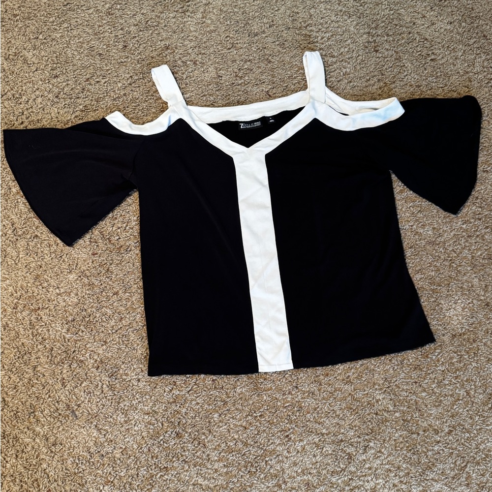 New York & Company Black and White Cold Shoulder Blouse